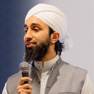 Leader Image